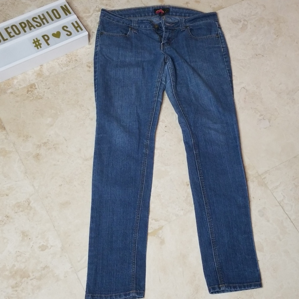 FOREVER 21 28 Jeans - Picture 3 of 4